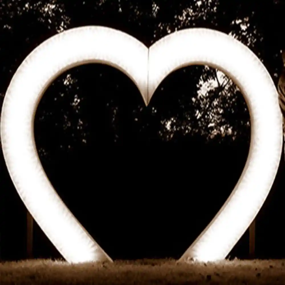 Sevgililer Günü Işık Süsleme