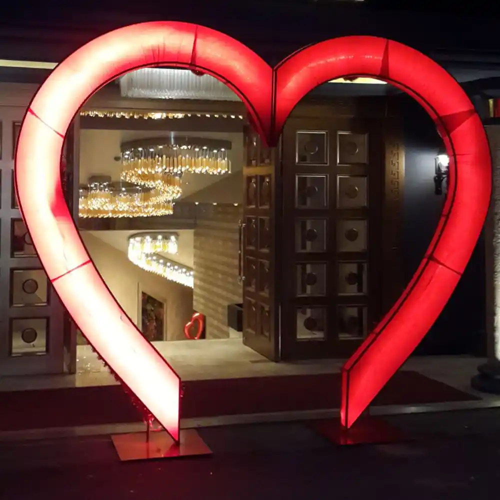 Sevgililer Günü Işık Süsleme